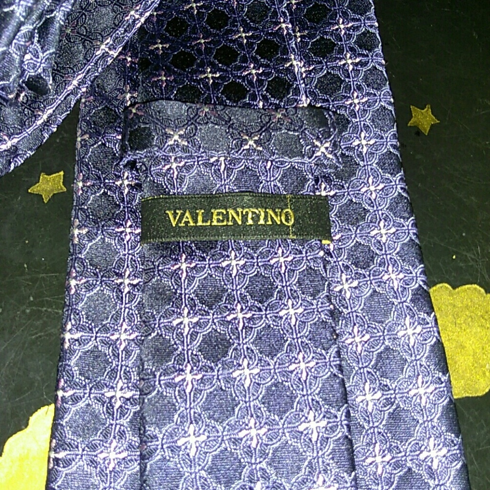 💯 Valentino silk tie